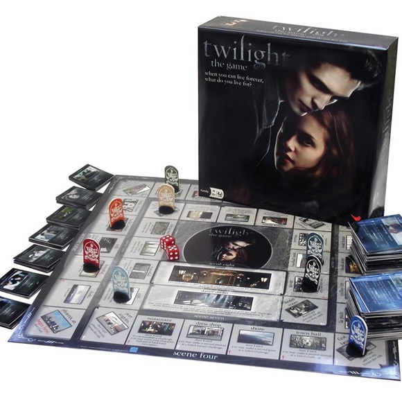 The Twilight Saga: Twilight, New Moon & Eclipse Board Game Sets Combo - Picture 8 of 12